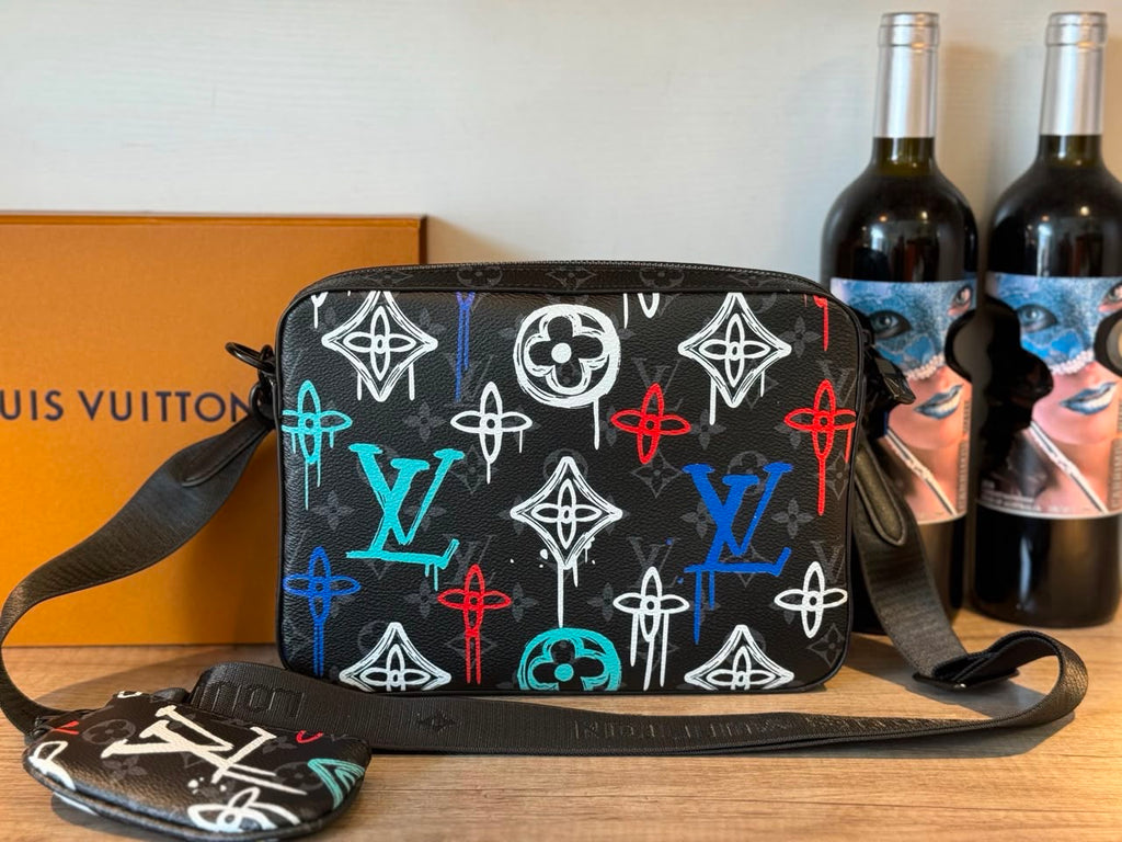 mens trio messenger bag